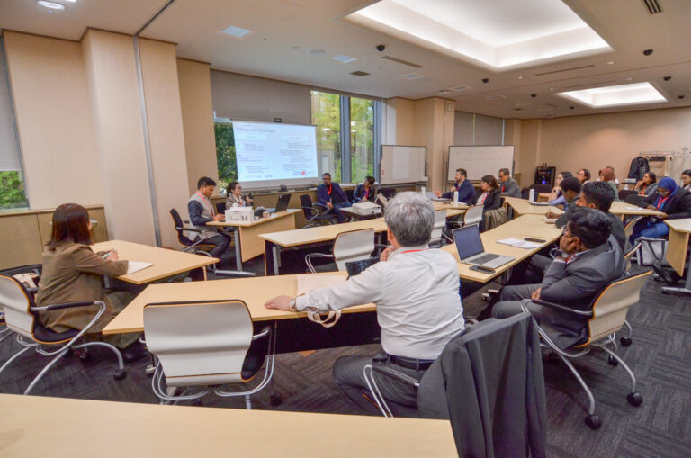 Tanja Stockmann talking about professionalisation in Evaluation.